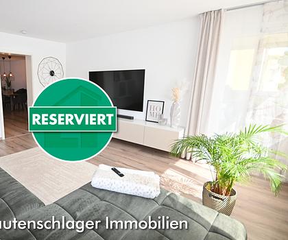 Warum neu, wenn saniert so schön sein kann? Schicke 4,5-Zimmer-Wohnung mit TG-Stellpl. am Faberpark.