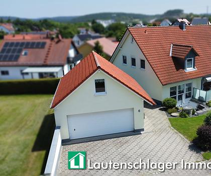 Sehr gepflegtes Einfamilienhaus mit großzügigem Platzangebot in Lauterhofen