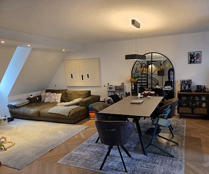 Zentral gelegene 4-Zimmer Maisonette-Wohnung mit Doppelgarage und Blick auf Wiesengrund in Fürth