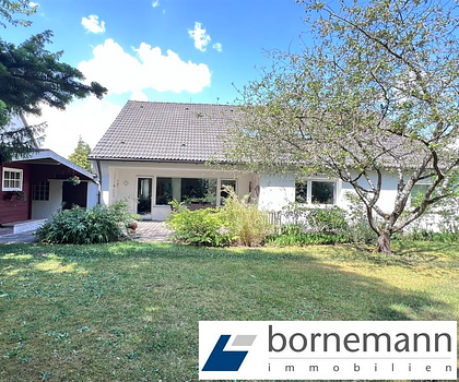 Wohntraum in Wolkersdorf! Großzügiges, modernisiertes EFH, idyllischer Garten, Garage + Stellplatz!