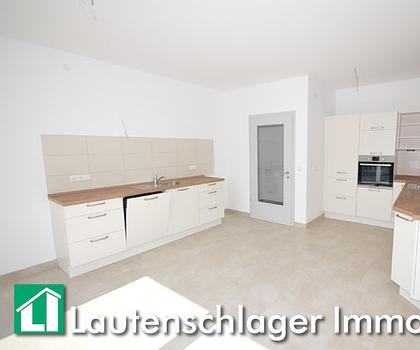 Moderne 3,5-Zi.-Wohnung mit großer Terrasse und Carport-Stellplatz in Deining bei Neumarkt i.d. OPf.