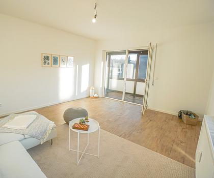 Einziehen und wohlfühlen! Traumhaft sanierte Wohnung mit Balkon in den Süden