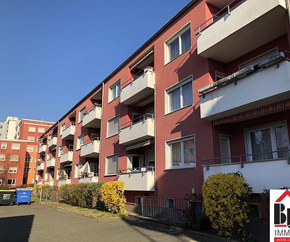 * Gepflegt - Südbalkon - Kfz-Stellplatz möglich - Bad mit Fenster *