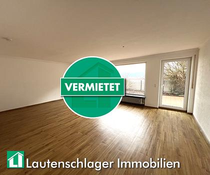 Ruhige Wohnlage!
Geräumige 3-Zimmer-Wohnung
mit Garage in Dietfurt