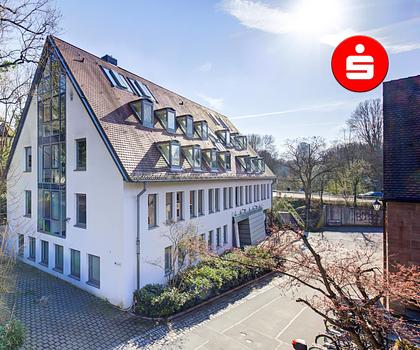 Helle Büroflächen/Praxisräume mit repräsentativem Meetingraum im historischen Zentrum von Nürnberg-Mögeldorf