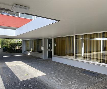 Röthenbach! Büro-/Praxiseinheit, ebenerdig EG, ca. 162 m², vermietet + Stellplatz!