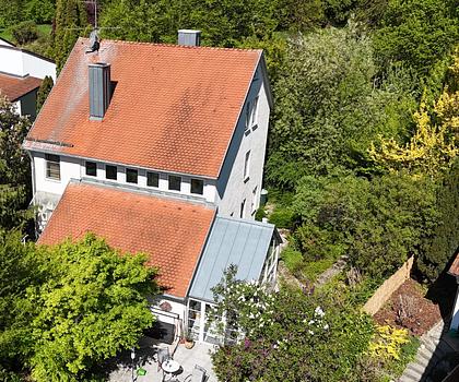Einfamilienhaus mit großem Garten und Fernblick