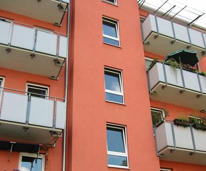 RENOVIERTE 1-Zi.- Whg, Bad mit Fenster, Holzdienböden in Nbg-Südstadt 30iger-Zone, Nähe Hauptbahnhof