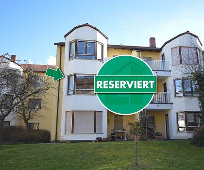Gute Wohngegend! 
Helle 2-Zimmer-Wohnung mit Tiefgaragenstellplatz in Neumarkt, unterhalb Weinberg